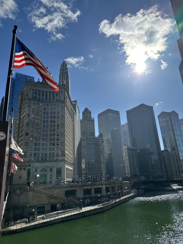 Chicago River - still al little green