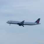 Air Canada Airbus A321-200 on final approach to Chicago O'Hare - Image, Economy Class and Beyond
