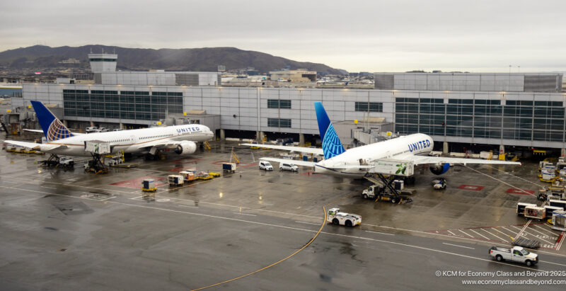 United Airlines Boeing 777-200ER and Boeing 787-9 at San Francisco International Airport - Image, Economy Class and Beyond