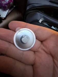 Apple AirTag - Image, Economy Class and Beyond
