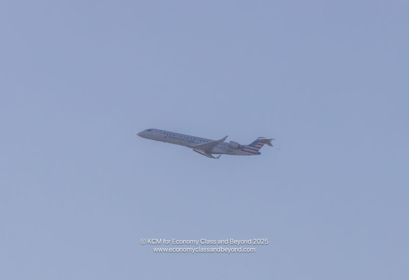 American Eagle MHI CRJ-900