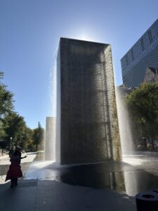 a water fountain in a city