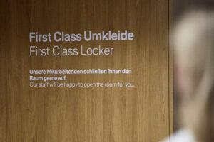 Lufthansa Premium Check-in Zone - Image, Luthansa