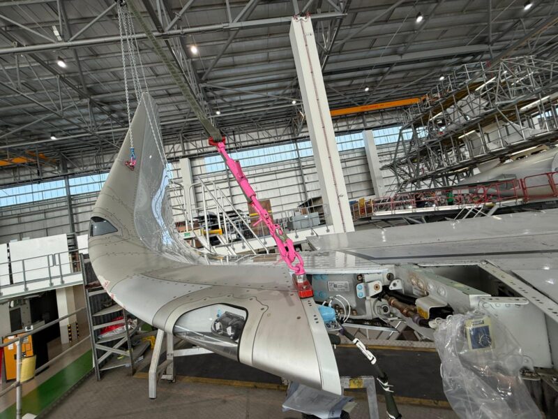 easyJet A320ceo with Sharklets being fitted - Image, easyJet