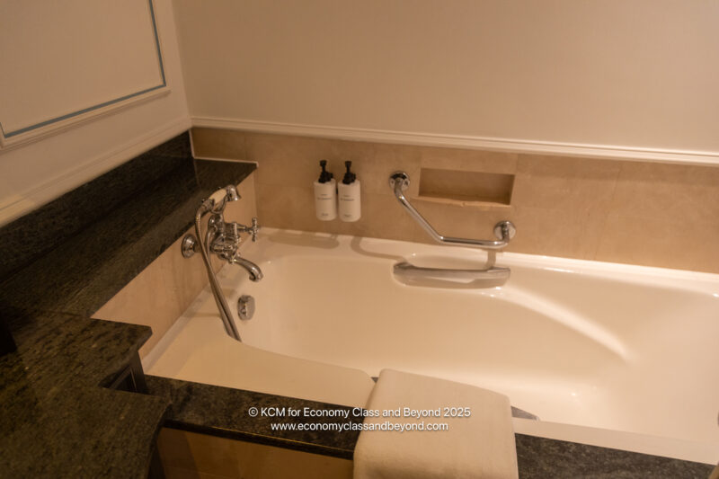 a bathtub in a bathroom