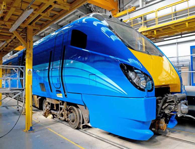 Lumo unveils its first Class 222 in its house colours - Economy Class ...